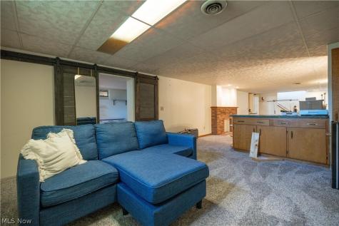 8263 Winterwood Avenue NW North Canton OH 44720