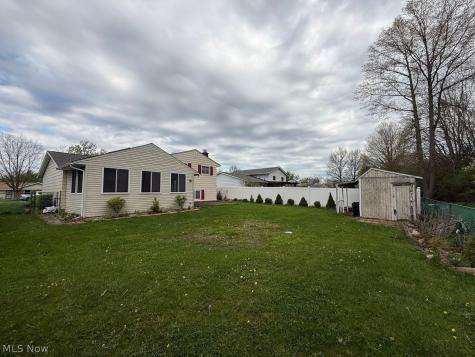138 Valley Forge Circle Elyria OH 44035
