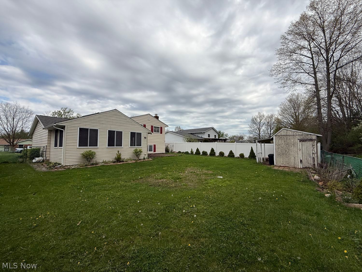 138 Valley Forge Circle Elyria OH 44035