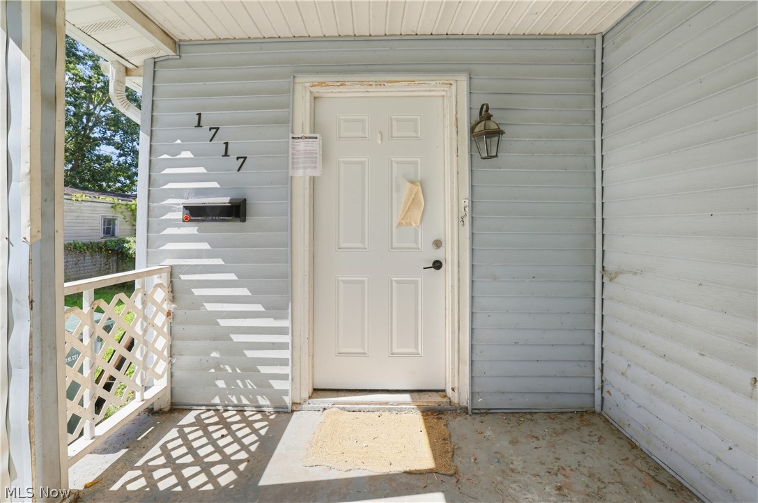 1717 Root Avenue NE Canton OH 44705