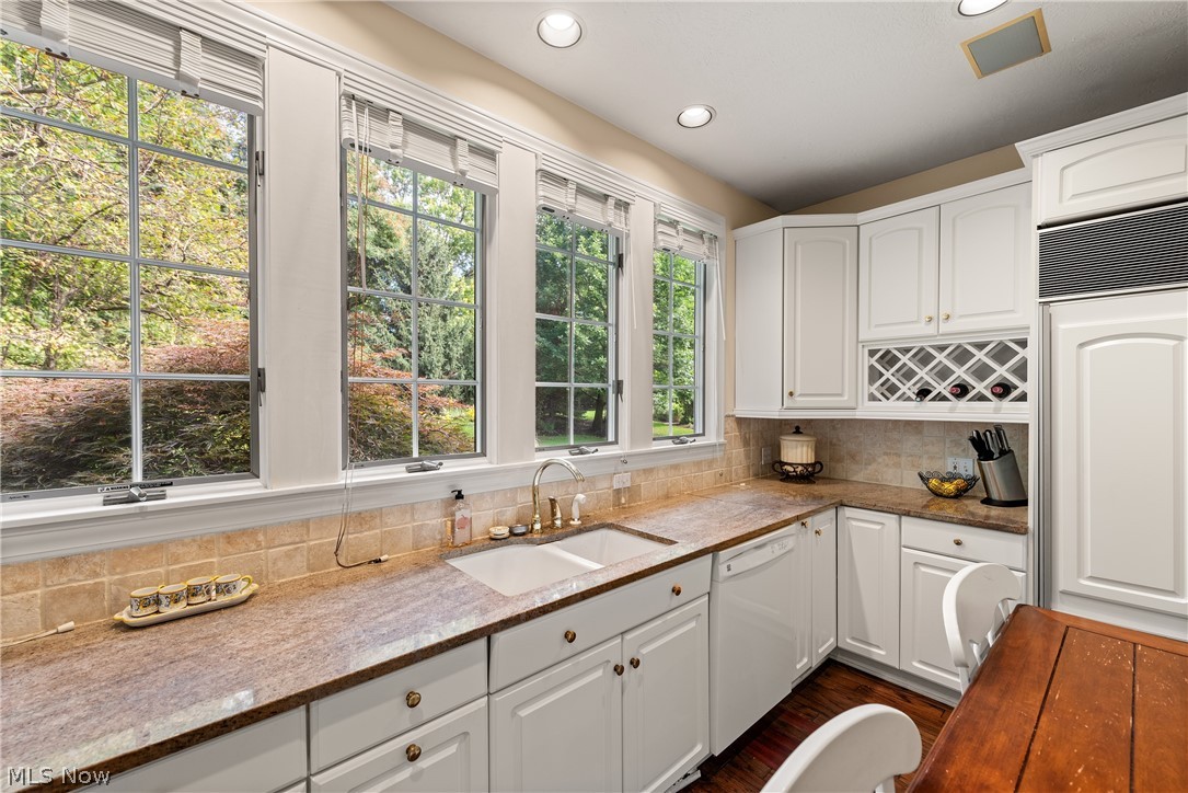 26 Haskell Drive Bratenahl OH 44108