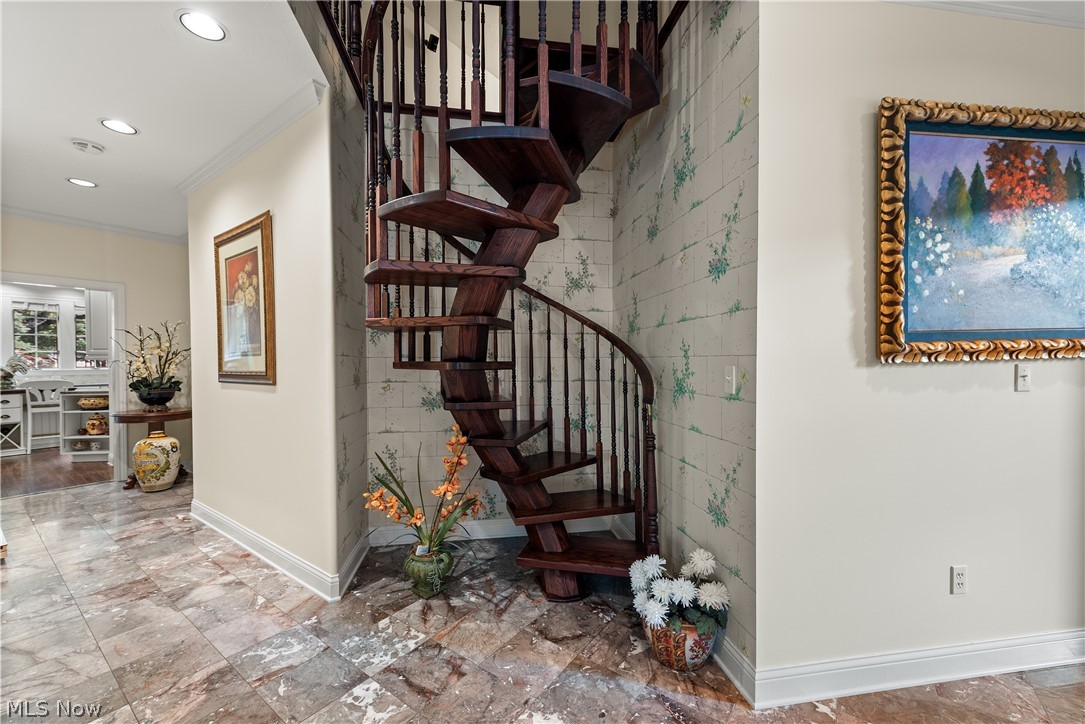 26 Haskell Drive Bratenahl OH 44108
