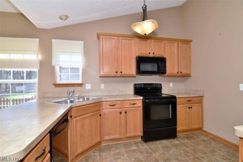 8337 Burlington Drive North Ridgeville OH 44039