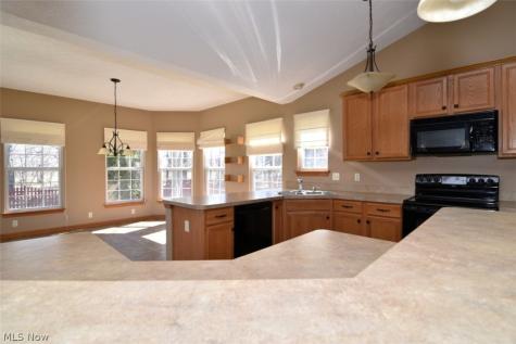 8337 Burlington Drive North Ridgeville OH 44039