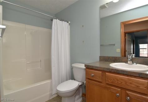 8337 Burlington Drive North Ridgeville OH 44039
