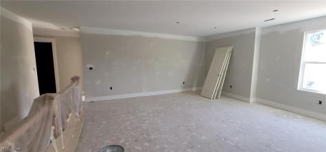 28 Boulder Boulevard Peninsula OH 44264