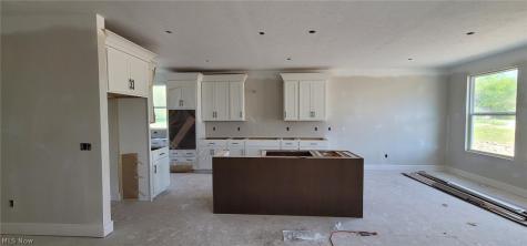 28 Boulder Boulevard Peninsula OH 44264