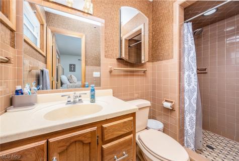 922 Glendale Road Marietta OH 45750
