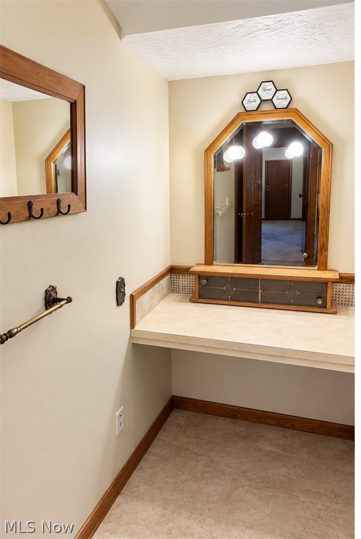 351 Litchfield Road Akron OH 44305