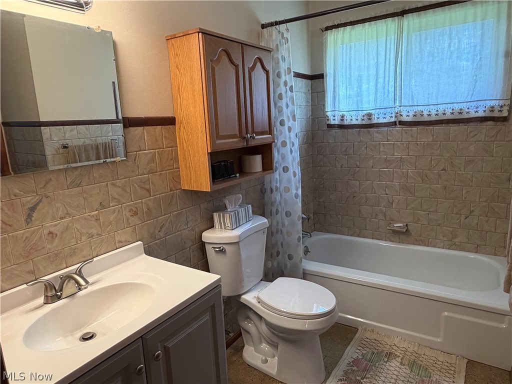 635 Sherwood Drive Aurora OH 44202