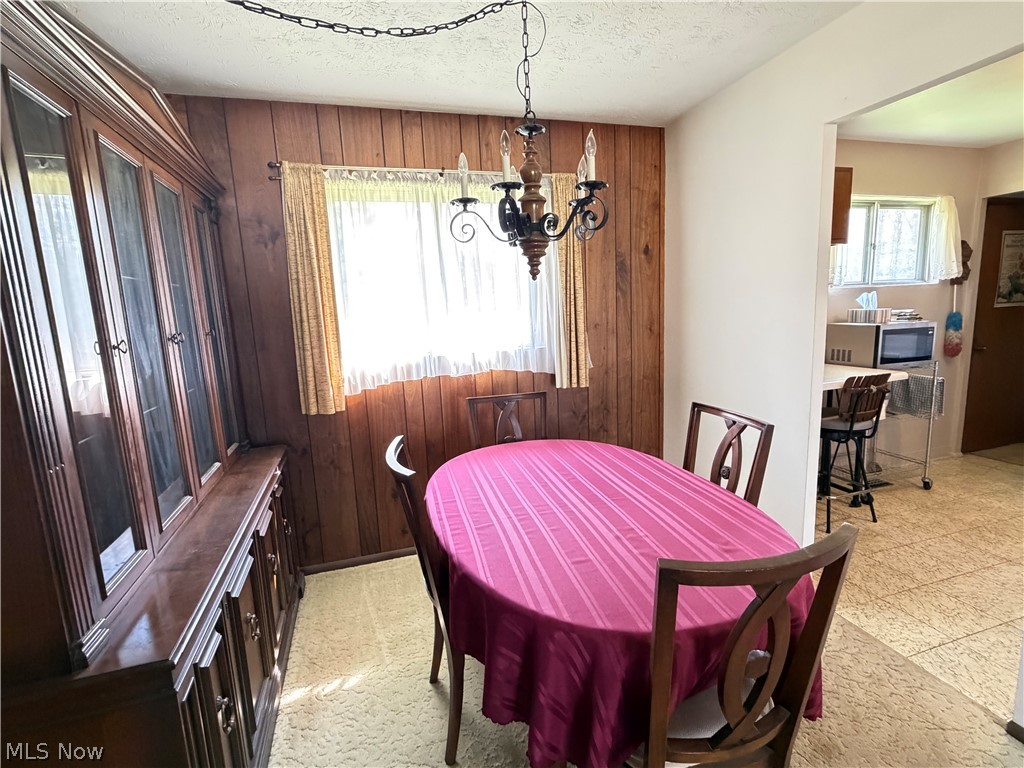 635 Sherwood Drive Aurora OH 44202