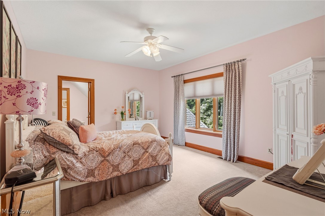 1088 River Woods Drive Hinckley OH 44233