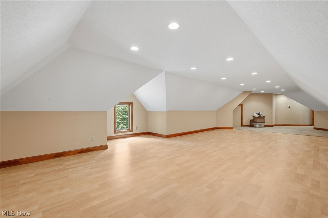 1088 River Woods Drive Hinckley OH 44233