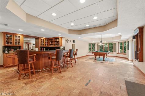 1088 River Woods Drive Hinckley OH 44233