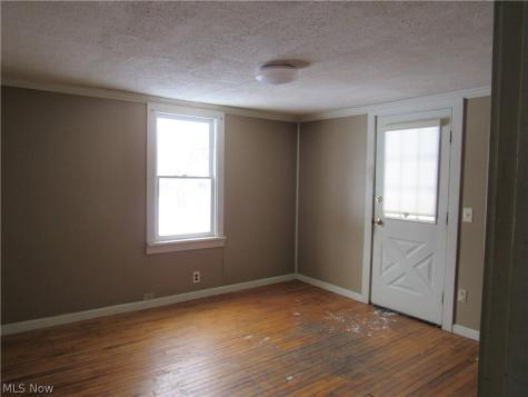 406 W Indiana Avenue Sebring OH 44672