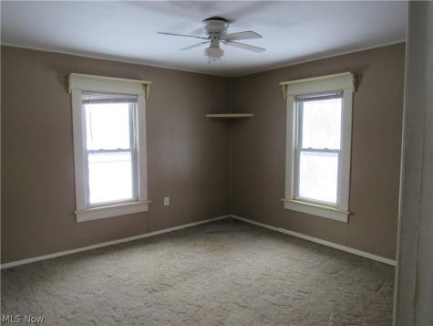 406 W Indiana Avenue Sebring OH 44672