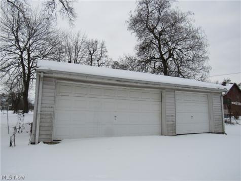406 W Indiana Avenue Sebring OH 44672