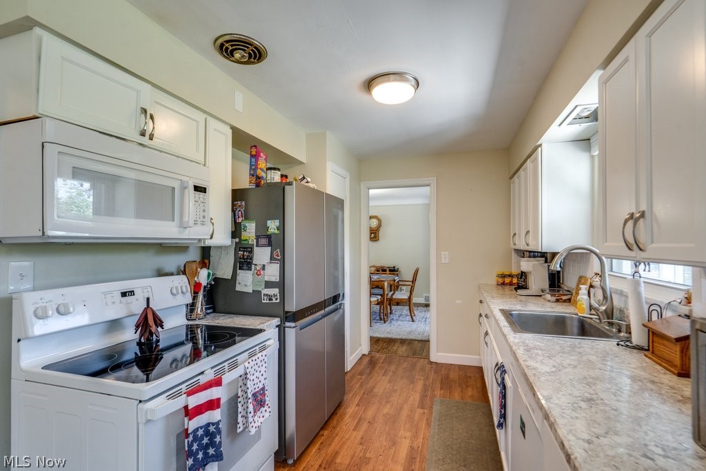 22214 Sandy Lane Fairview Park OH 44126