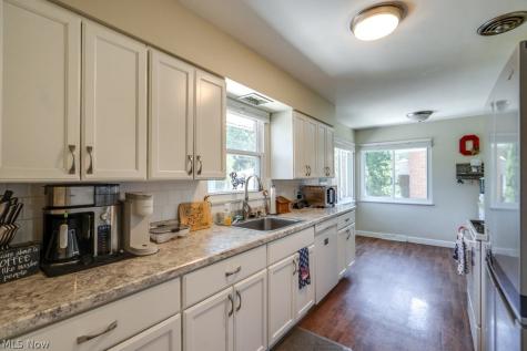 22214 Sandy Lane Fairview Park OH 44126