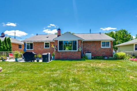 22214 Sandy Lane Fairview Park OH 44126