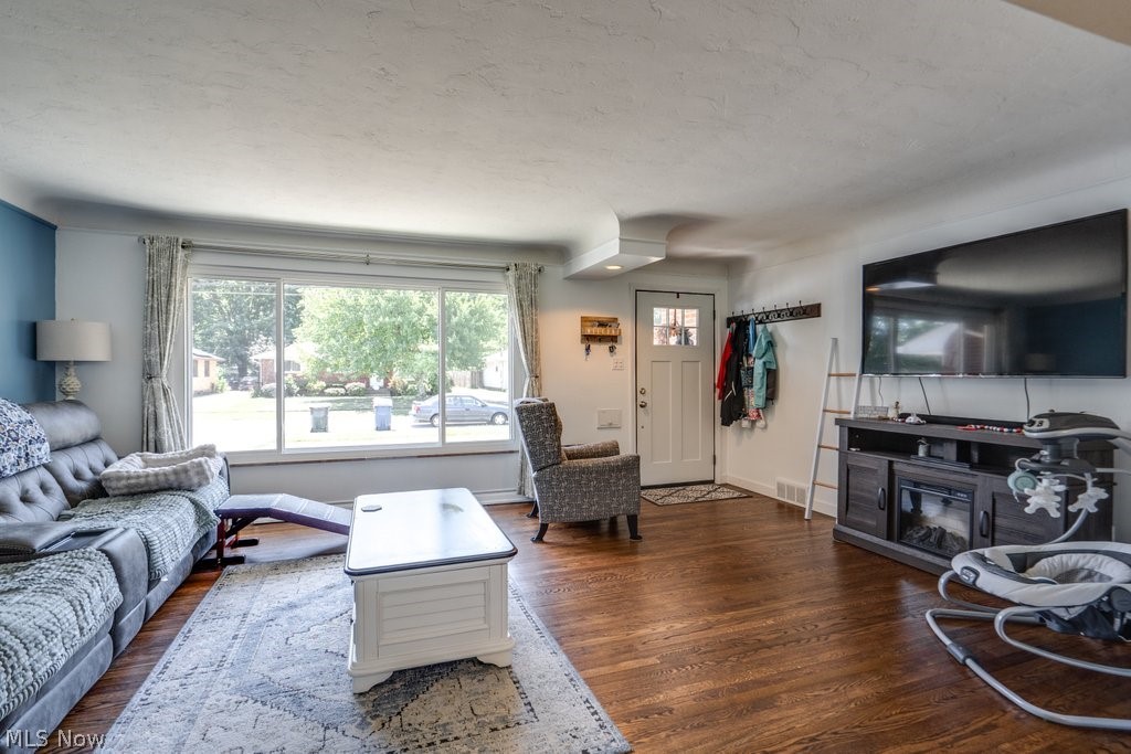 22214 Sandy Lane Fairview Park OH 44126