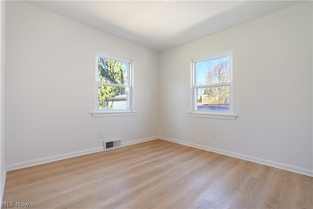 1521 Edgemoor Avenue Akron OH 44313
