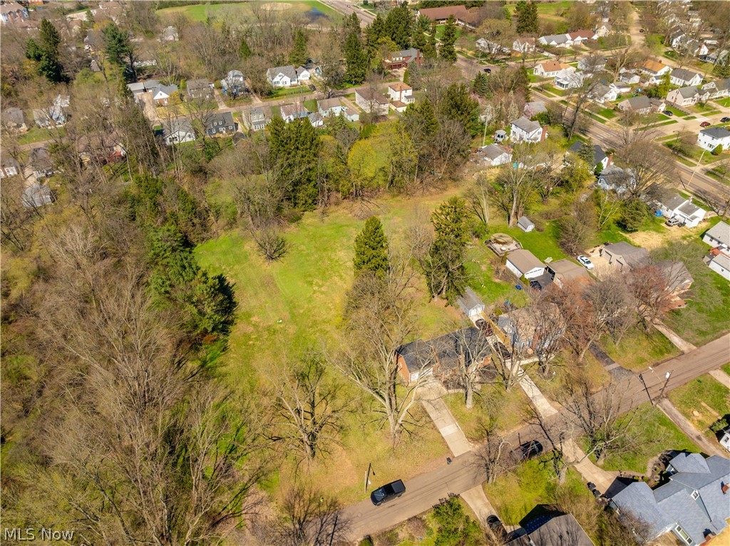1521 Edgemoor Avenue Akron OH 44313