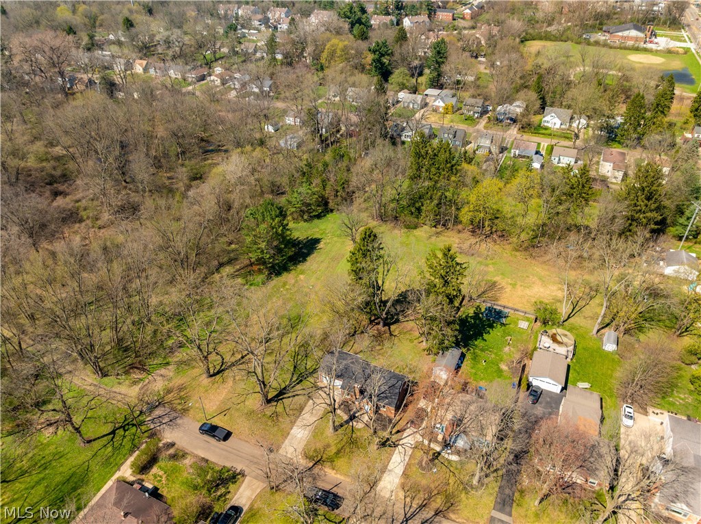 1521 Edgemoor Avenue Akron OH 44313