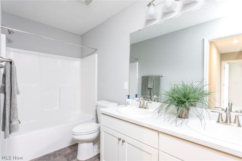 36201 Sophia Lane North Ridgeville OH 44039