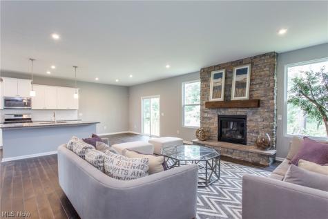 36201 Sophia Lane North Ridgeville OH 44039