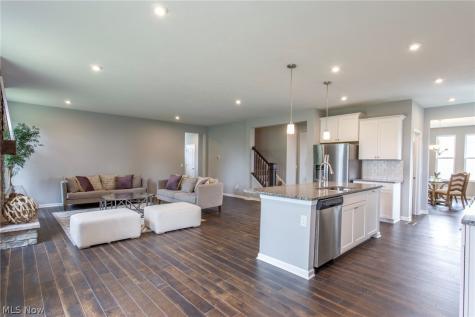 36201 Sophia Lane North Ridgeville OH 44039