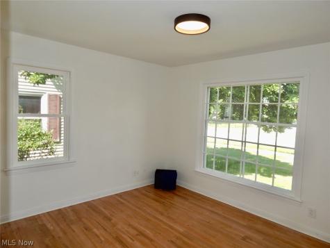 6361 S Canterbury Road Parma OH 44129