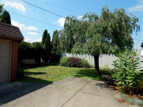 6361 S Canterbury Road Parma OH 44129