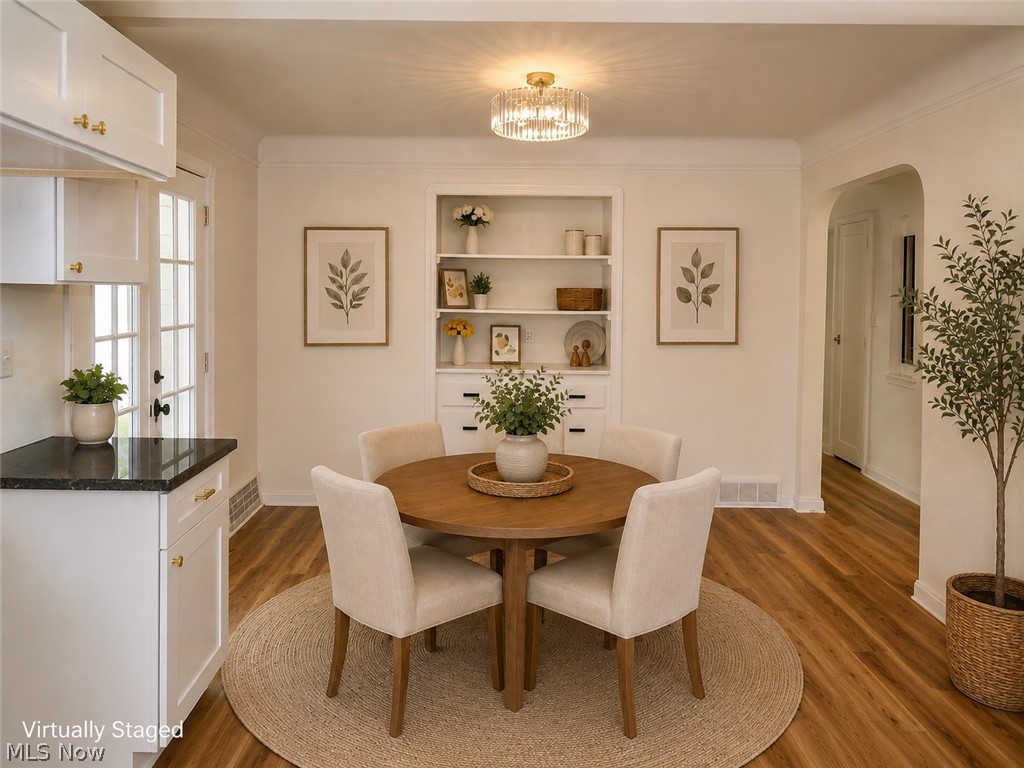 6361 S Canterbury Road Parma OH 44129