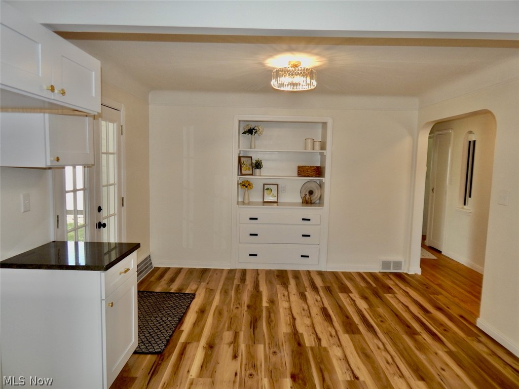 6361 S Canterbury Road Parma OH 44129