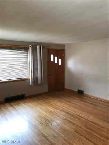 1017 Milford Street NE Canton OH 44714