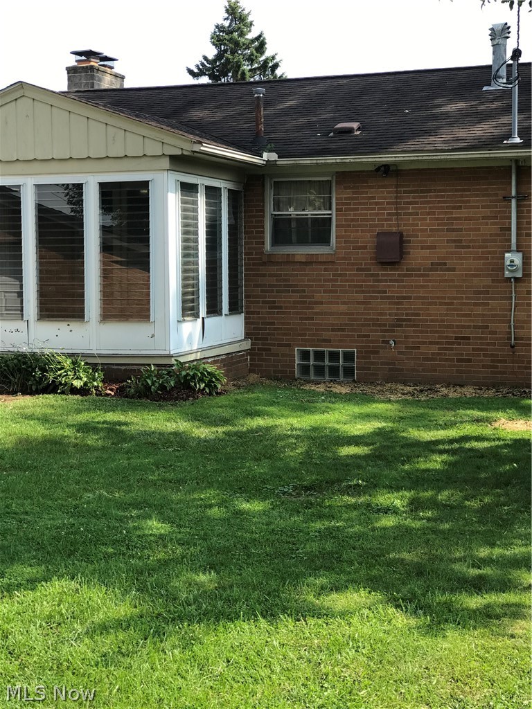 1017 Milford Street NE Canton OH 44714