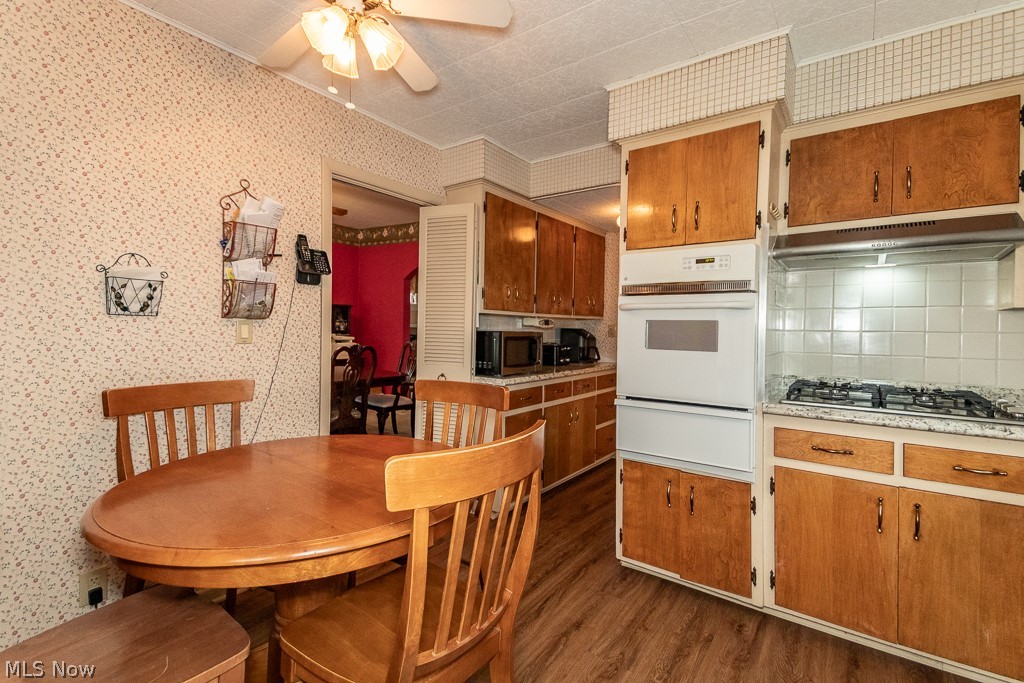 9815 Parkview Avenue Garfield Heights OH 44125