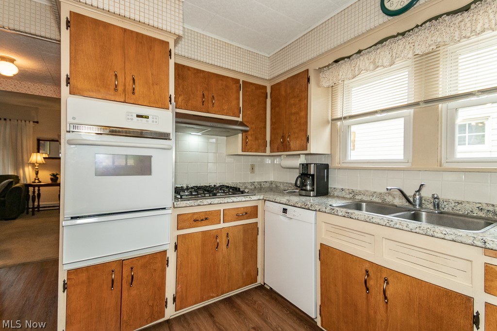 9815 Parkview Avenue Garfield Heights OH 44125