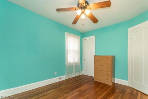9815 Parkview Avenue Garfield Heights OH 44125