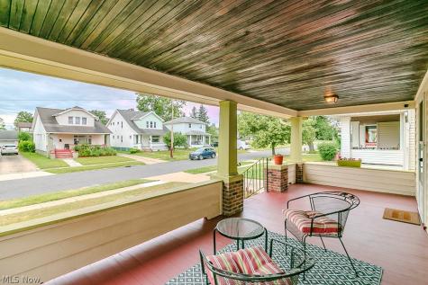 9815 Parkview Avenue Garfield Heights OH 44125