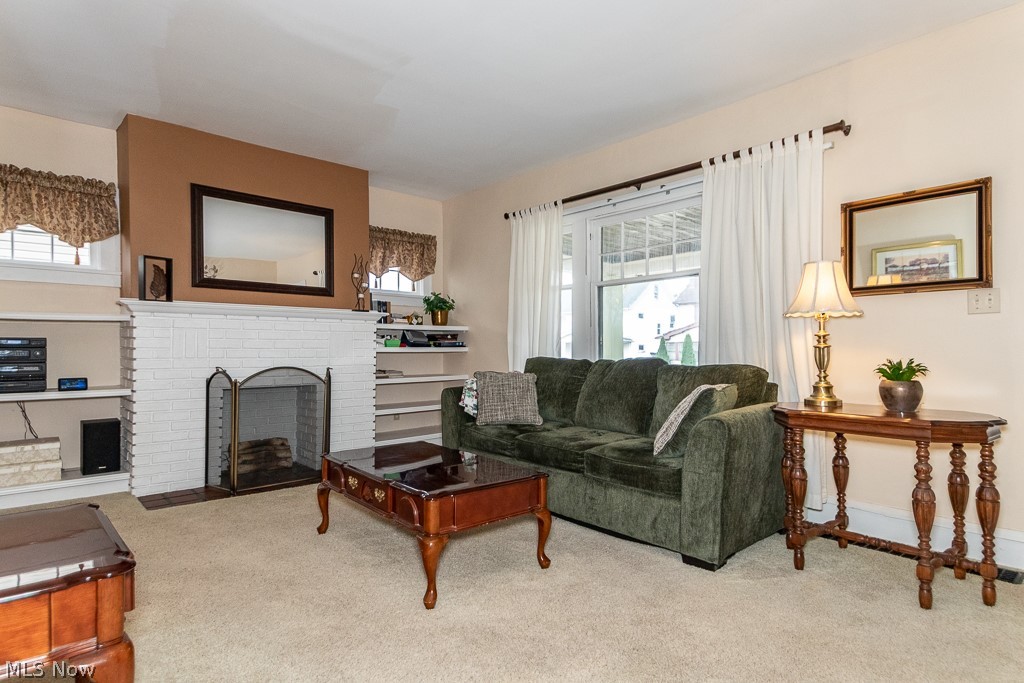 9815 Parkview Avenue Garfield Heights OH 44125