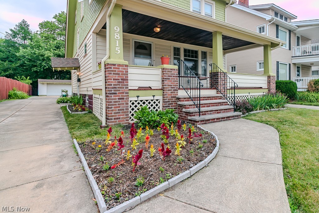 9815 Parkview Avenue Garfield Heights OH 44125