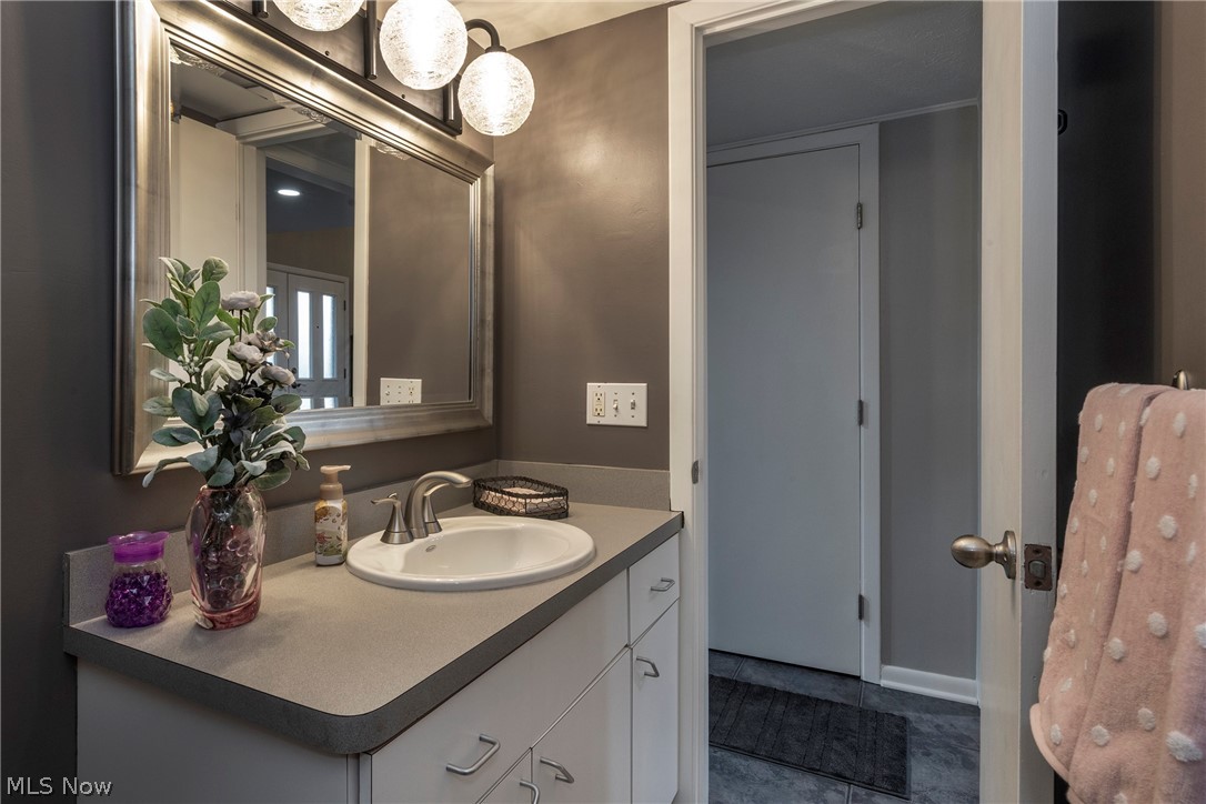 1908 Adena Lane Mayfield Heights OH 44124