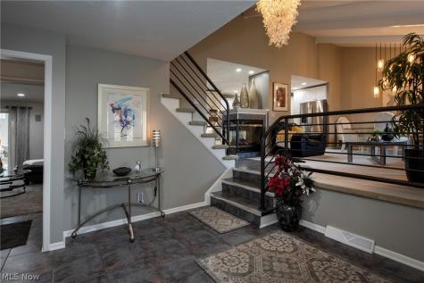 1908 Adena Lane Mayfield Heights OH 44124