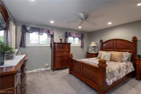 1908 Adena Lane Mayfield Heights OH 44124