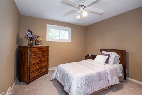 1908 Adena Lane Mayfield Heights OH 44124