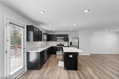 3208 Sunny Brook Drive Akron OH 44312