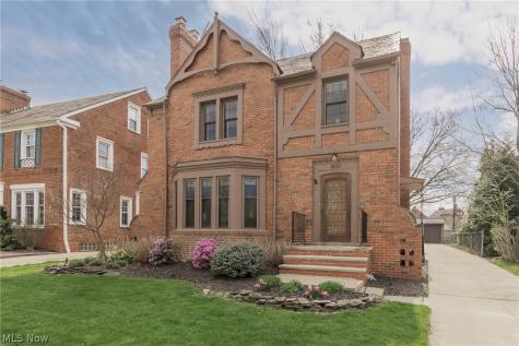 2619 Traymore Road University Heights OH 44118