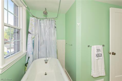 2619 Traymore Road University Heights OH 44118